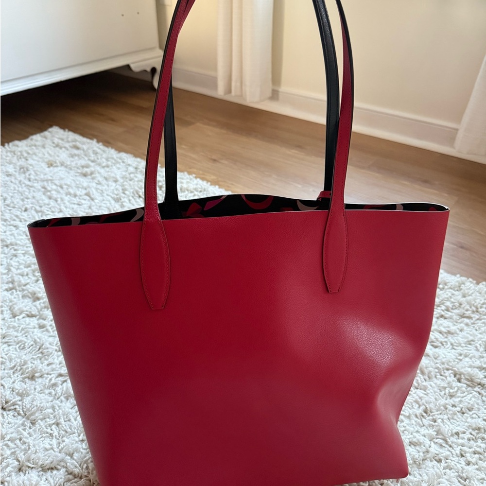 Reversible Kate Spade Tote - Picture 2 of 4